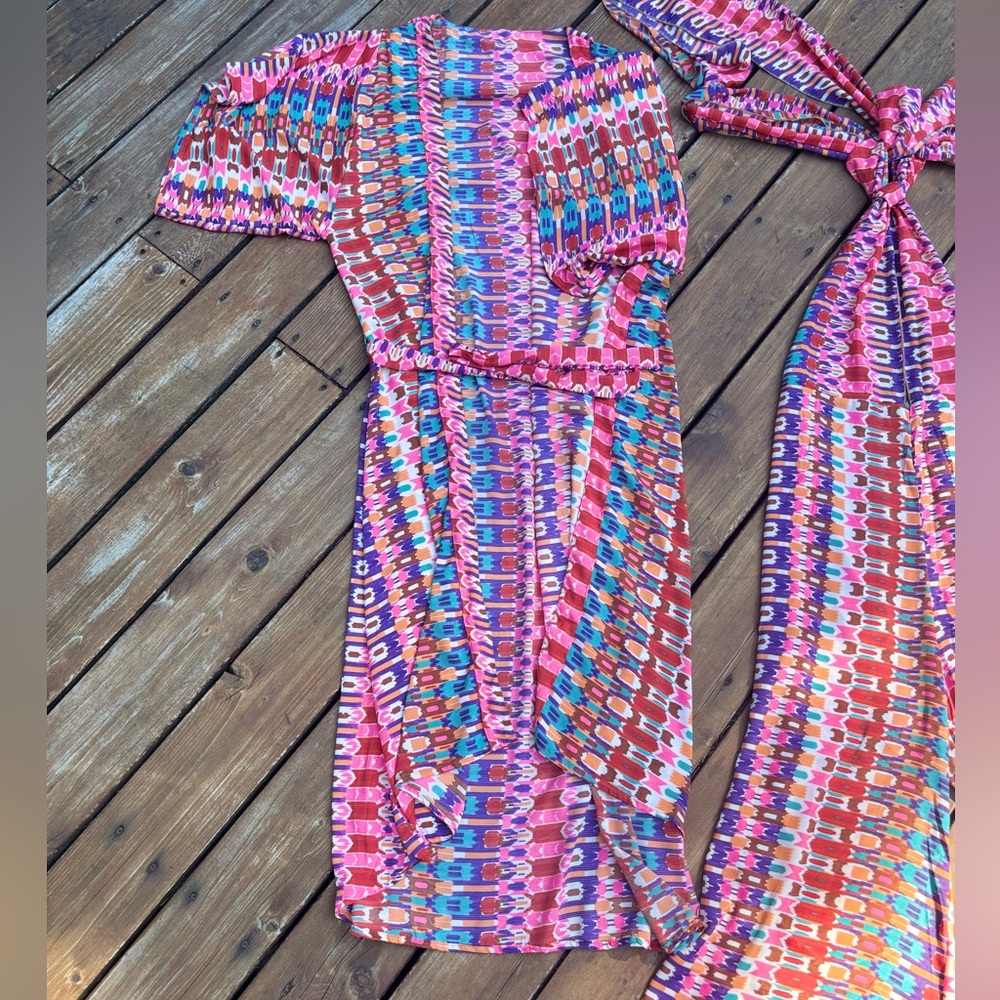 Vintage Multicolor Halter Jumpsuit with Wide Legs - Picture 14 of 15